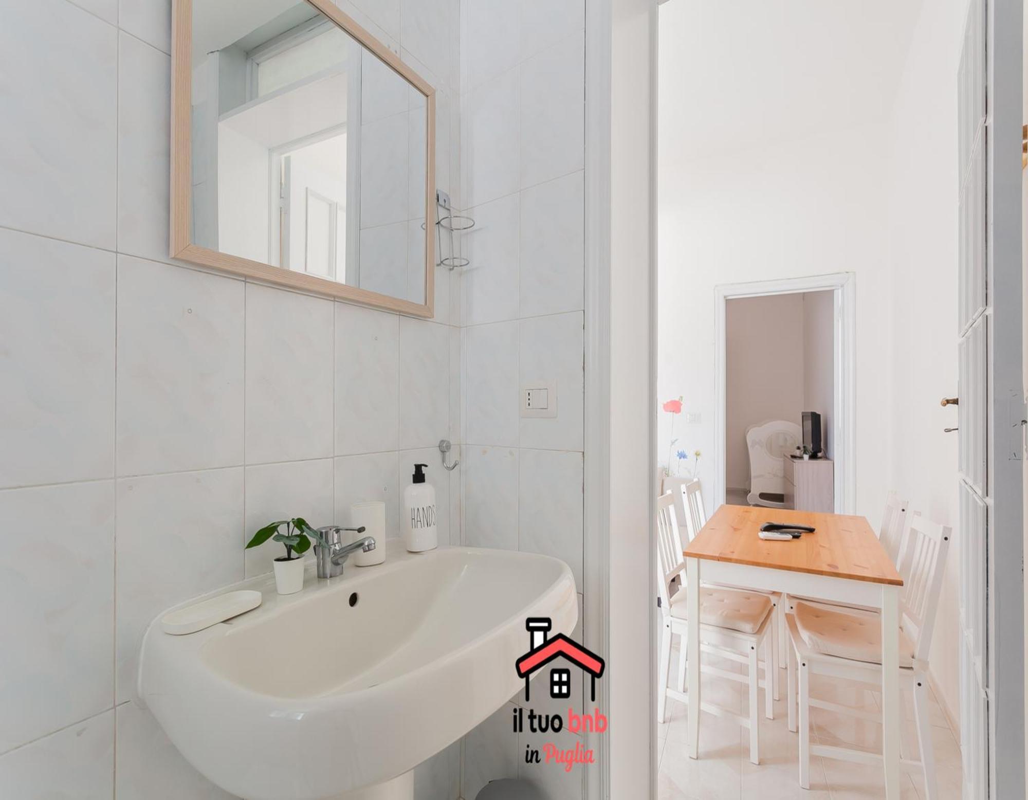 Casa Bianca Bnb,Big Terrace,10 Min Airport Beaches Bitonto Exteriör bild